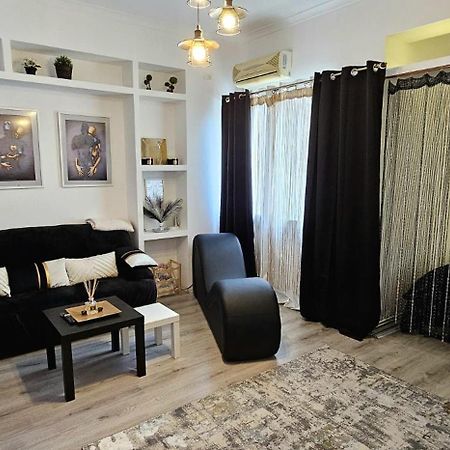 Tantra Studio 1 Conta Universitate بوخارست المظهر الخارجي الصورة