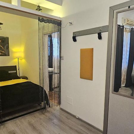 Tantra Studio 1 Conta Universitate بوخارست المظهر الخارجي الصورة