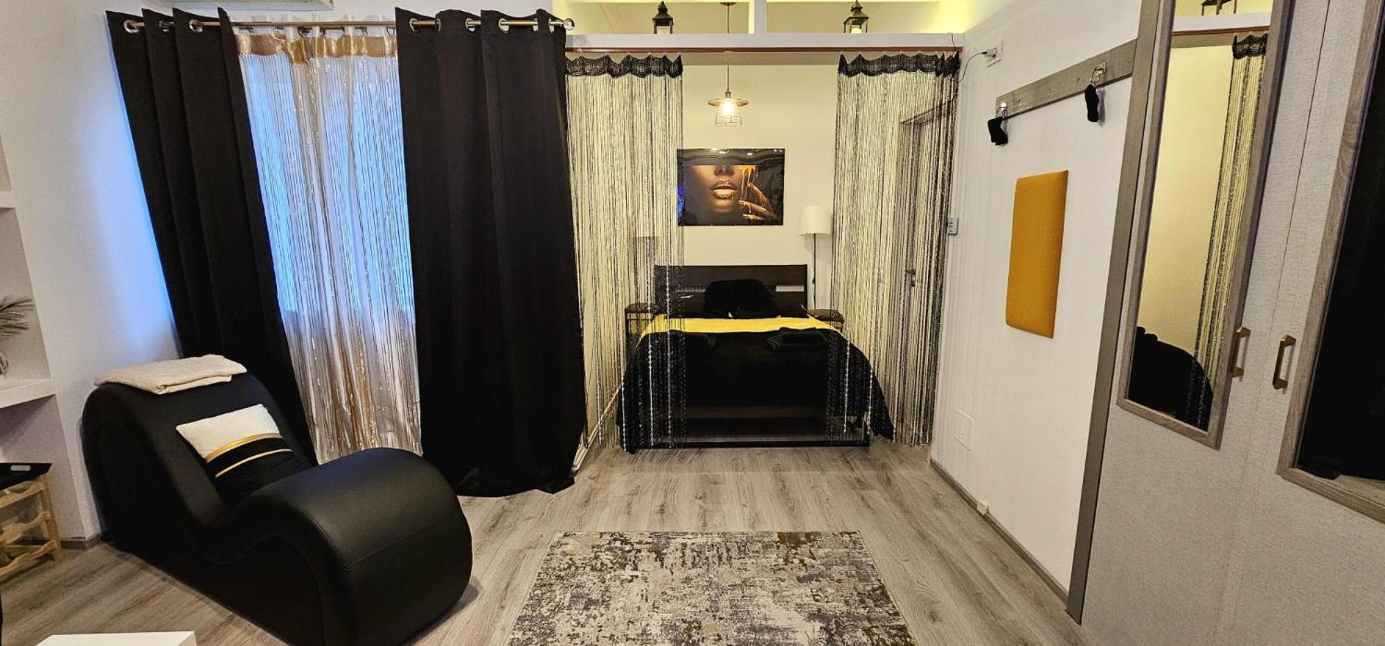 Tantra Studio 1 Conta Universitate بوخارست المظهر الخارجي الصورة