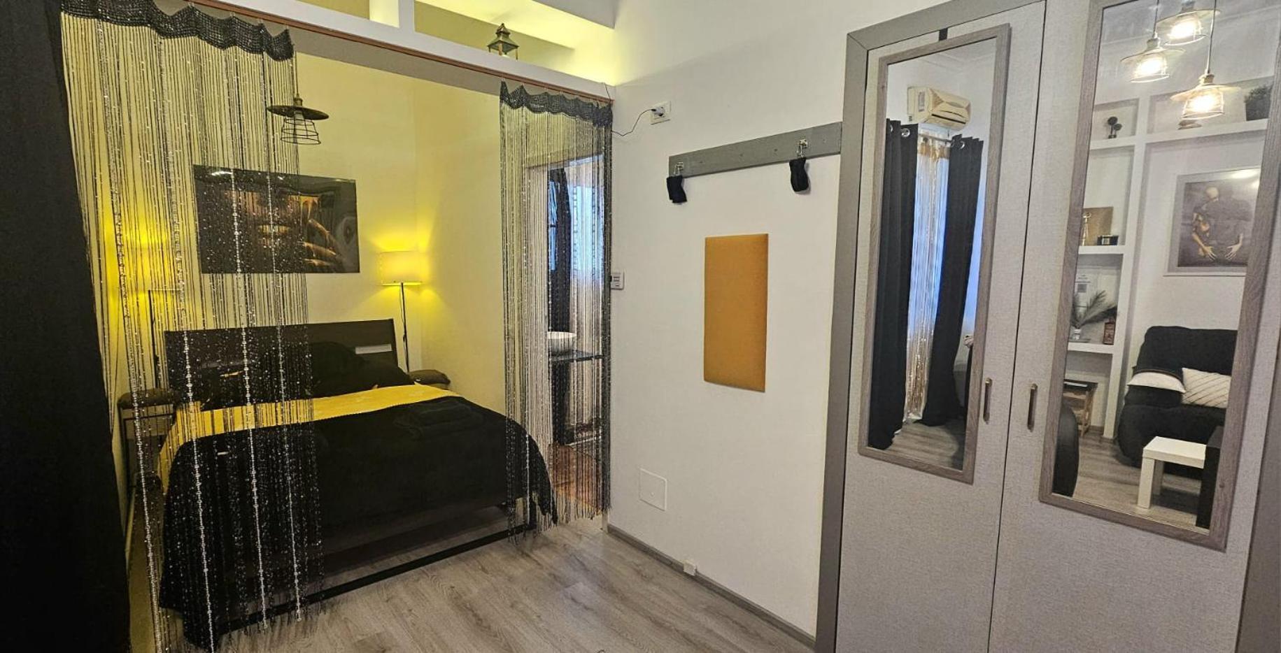 Tantra Studio 1 Conta Universitate بوخارست المظهر الخارجي الصورة
